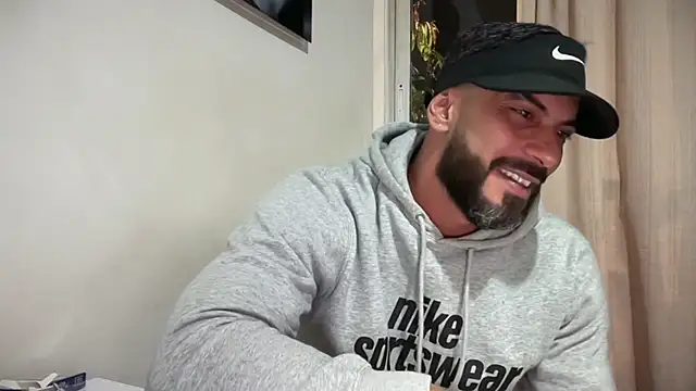 romeolovedark online show from 02/15/26, 04:24