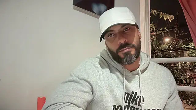 romeolovedark online show from 11/21/25, 08:35