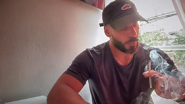 romeolovedark online show from 11/17/25, 07:51