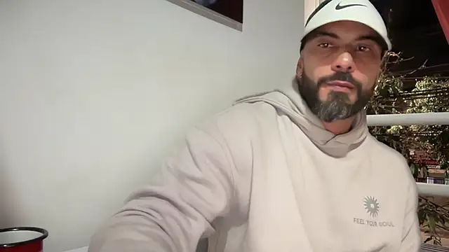 romeolovedark online show from 10/15/25, 04:44