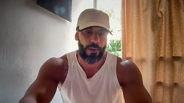 romeolovedark online show from 06/15/26, 01:00