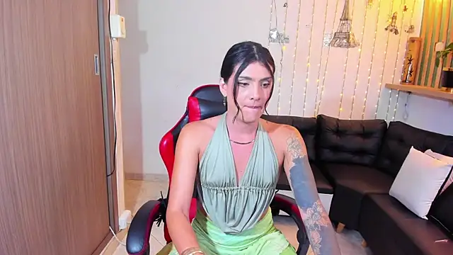 Snapshot of ximena22love chatting on 06/08/26, 09:15 ximena22love online show from 06/08/26, 09:15