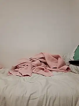 laura dirtyhot online show from 01/01/25, 08:26