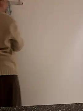 Moi Lina online show from 11/08/25, 12:20