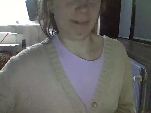 Moi Lina online show from 11/15/25, 01:31