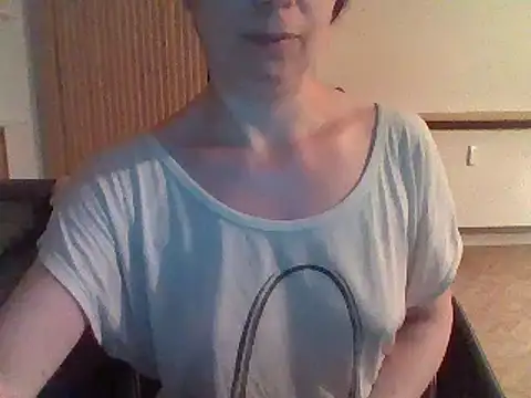 Moi Lina online show from 07/21/26, 10:44