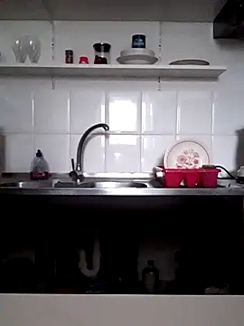 Moi Lina online show from 11/14/25, 12:42