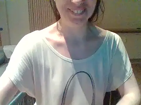 Moi Lina online show from 07/24/26, 09:00
