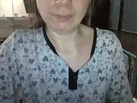 Snapshot of Moi_Lina chatting on 10/14/25, 07:47 Moi Lina online show from 10/14/25, 07:47