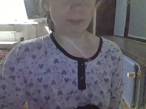 Moi Lina online show from 12/01/25, 12:33