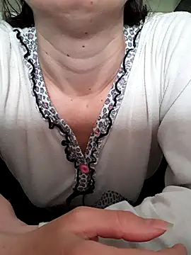 Snapshot of Moi_Lina chatting on 09/09/25, 11:19 Moi Lina online show from 09/09/25, 11:19