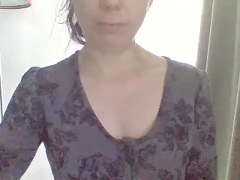 Moi Lina online show from 06/15/26, 06:51