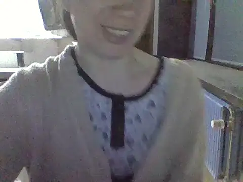 Snapshot of Moi_Lina chatting on 02/08/25, 10:40 Moi Lina online show from 02/08/25, 10:40