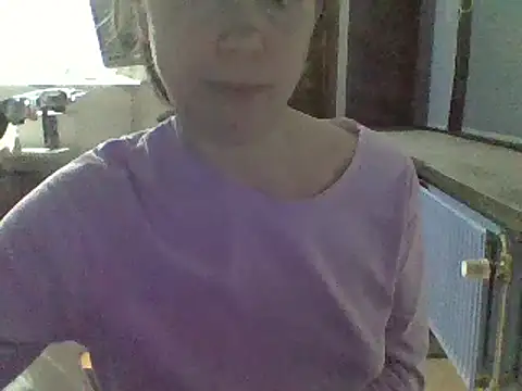 Snapshot of Moi_Lina chatting on 03/03/25, 10:31 Moi Lina online show from 03/03/25, 10:31