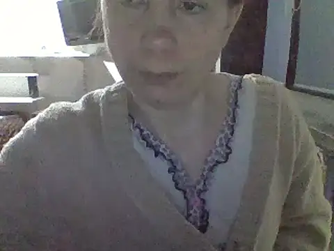Snapshot of Moi_Lina chatting on 01/12/25, 11:04 Moi Lina online show from 01/12/25, 11:04