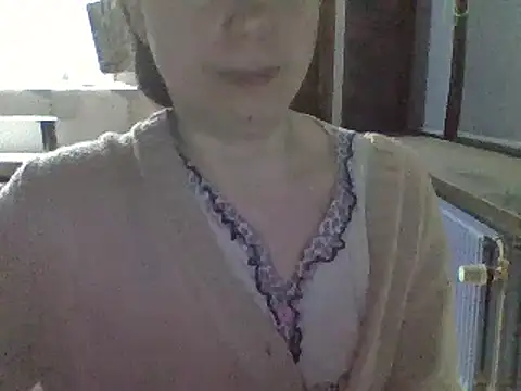 Snapshot of Moi_Lina chatting on 01/29/25, 11:46 Moi Lina online show from 01/29/25, 11:46