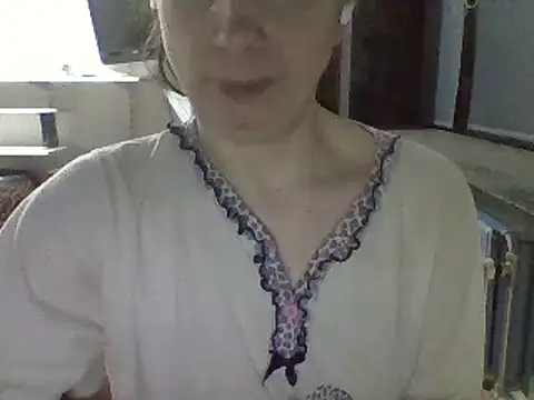 Snapshot of Moi_Lina chatting on 01/23/25, 09:39 Moi Lina online show from 01/23/25, 09:39