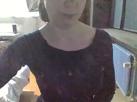 Snapshot of Moi_Lina chatting on 03/07/25, 09:59 Moi Lina online show from 03/07/25, 09:59