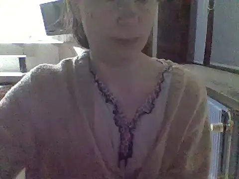 Snapshot of Moi_Lina chatting on 01/29/25, 08:04 Moi Lina online show from 01/29/25, 08:04