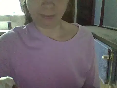 Snapshot of Moi_Lina chatting on 02/22/25, 11:03 Moi Lina online show from 02/22/25, 11:03