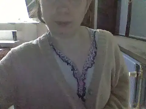 Snapshot of Moi_Lina chatting on 01/21/25, 11:45 Moi Lina online show from 01/21/25, 11:45