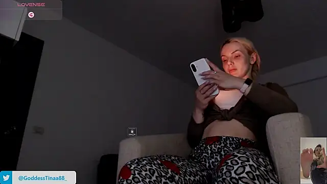 Goddess Tina online show from 04/27/26, 05:33