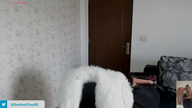 Goddess Tina online show from 11/18/25, 07:22