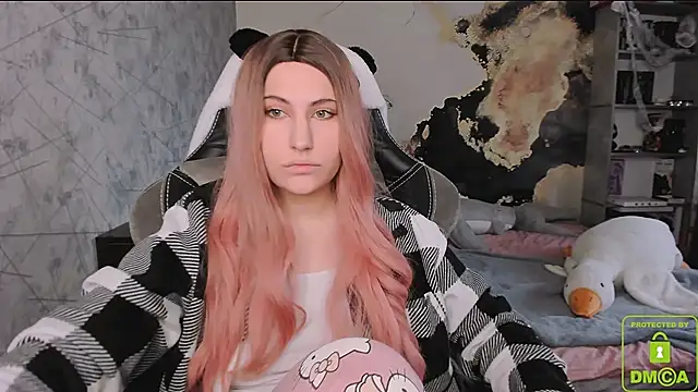 dj eban  online show from 10/21/25, 04:23