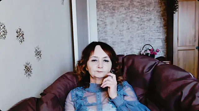 AnnieEltgant online show from 11/16/25, 08:19