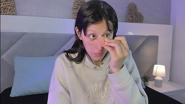 Mariana Joness online show from 04/07/26, 02:46