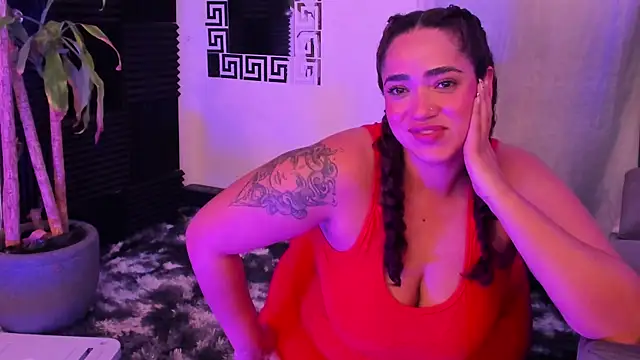 Snapshot of HannaMiills@xh chatting on 04/13/26, 02:54 HannaMiillsxh online show from 04/13/26, 02:54