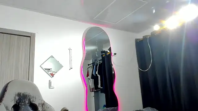 Kris Khalifa69 online show from 04/21/26, 01:42