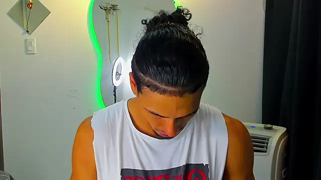 Kris Khalifa69 online show from 09/22/25, 01:33