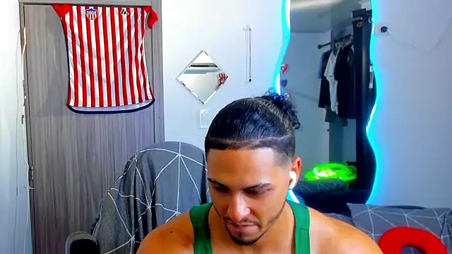 Kris Khalifa69 online show from 04/11/26, 10:24