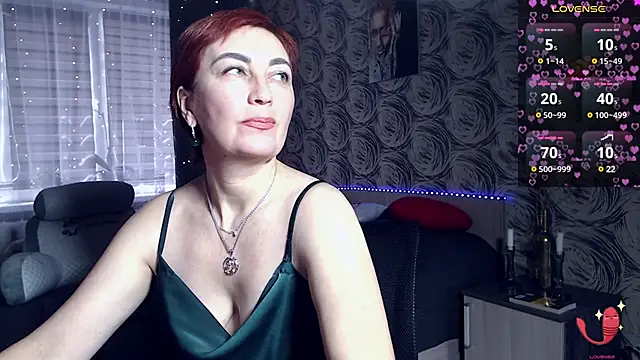 Snapshot of SofiaBlaze chatting on 03/07/25, 09:18 SofiaBlaze online show from 03/07/25, 09:18