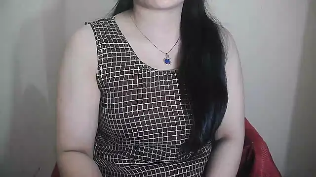 Snapshot of Chanchal--Navya chatting on 02/12/25, 01:16 Chanchal--Navya online show from 02/12/25, 01:16