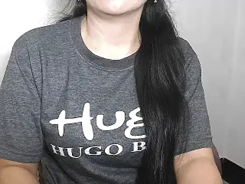 Snapshot of Chanchal--Navya chatting on 10/19/25, 05:26 Chanchal--Navya online show from 10/19/25, 05:26