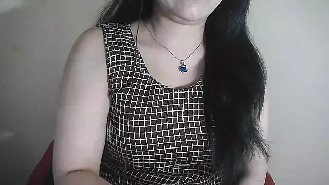Snapshot of Chanchal--Navya chatting on 02/25/25, 05:40 Chanchal--Navya online show from 02/25/25, 05:40