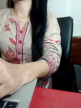 Chanchal--Navya online show from 04/25/26, 06:16