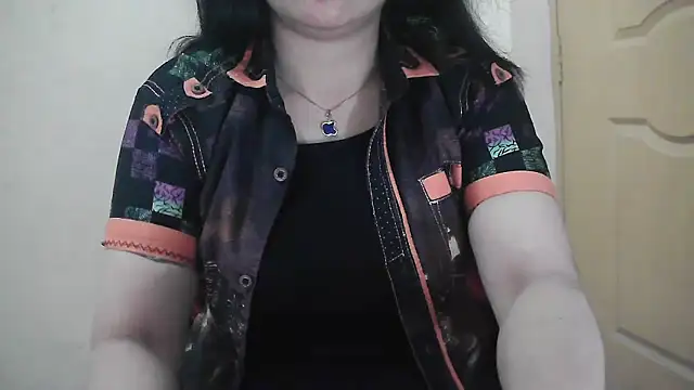 Snapshot of Chanchal--Navya chatting on 03/01/25, 09:04 Chanchal--Navya online show from 03/01/25, 09:04