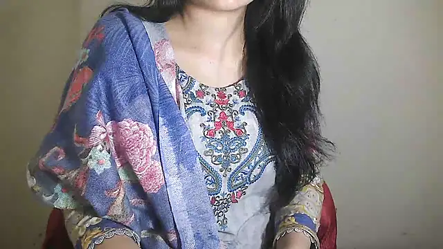 Snapshot of Chanchal--Navya chatting on 02/17/25, 01:33 Chanchal--Navya online show from 02/17/25, 01:33