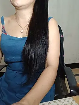 Snapshot of Chanchal--Navya chatting on 07/11/26, 07:25 Chanchal--Navya online show from 07/11/26, 07:25