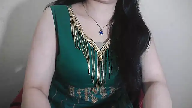 Snapshot of Chanchal--Navya chatting on 02/27/25, 08:42 Chanchal--Navya online show from 02/27/25, 08:42