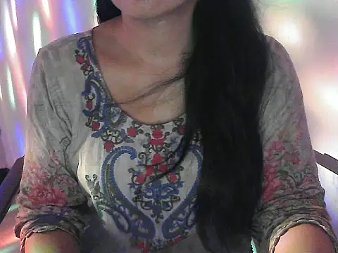 Snapshot of Chanchal--Navya chatting on 10/06/25, 01:12 Chanchal--Navya online show from 10/06/25, 01:12
