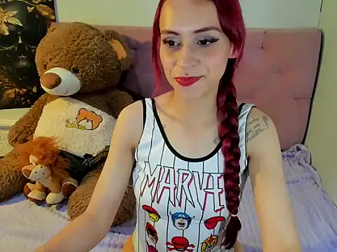 Snapshot of GiannaGoddes chatting on 10/29/25, 01:48 GiannaGoddes online show from 10/29/25, 01:48