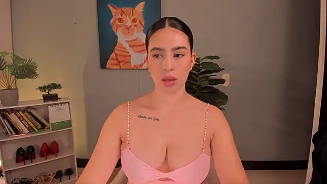 LiaPearce online show from 05/26/26, 12:36