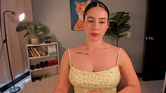 LiaPearce online show from 04/23/26, 04:08