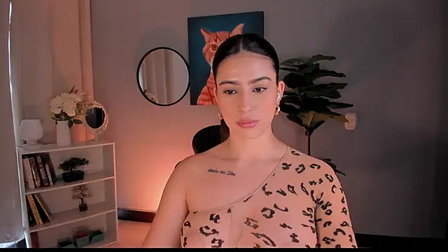 LiaPearce online show from 11/29/25, 02:39