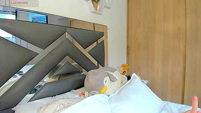 lexa cooper online show from 02/07/25, 08:20