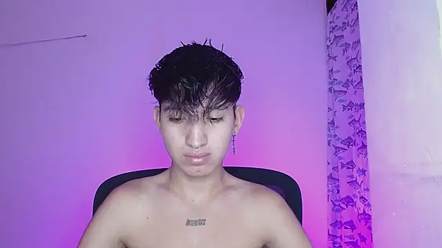 Snapshot of littlextreme chatting on 02/27/25, 04:24 littlextreme online show from 02/27/25, 04:24